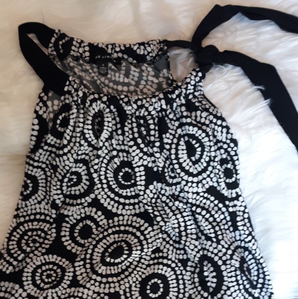 Beautiful tie on one shoulder tank
